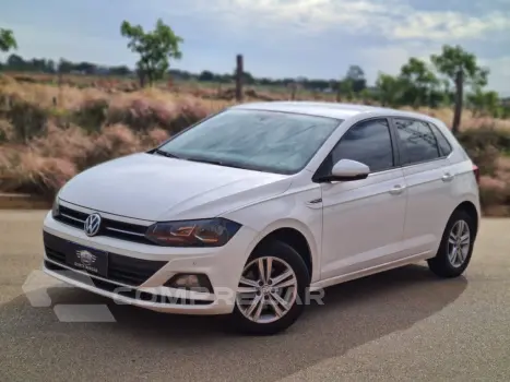 Volkswagen POLO 1.0 200 TSI COMFORTLINE AUTOMÁTICO 4 portas