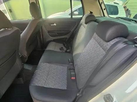 FOX - 1.6 MI 8V 4P MANUAL