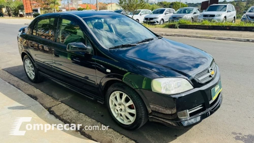 ASTRA 2.0 MPFI Comfort 8V