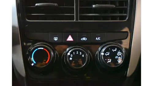 YARIS HATCH - 1.3 16V XL LIVE MULTIDRIVE