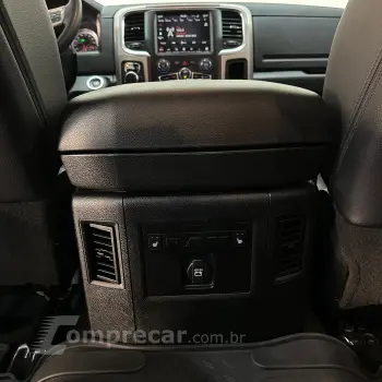 CLASSIC LARAMIE 5.7 CD V8 4X4 Aut.
