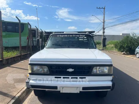 GM 6000 Custom 2 portas