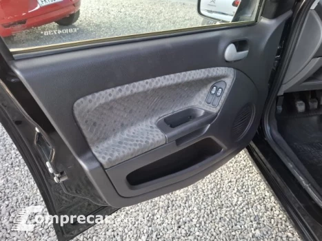 FIESTA HATCH - 1.6 ROCAM SE PLUS 8V 4P MANUAL