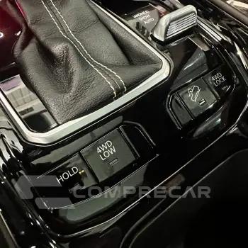 Commander Overl. 2.2 TD 4x4 Diesel Aut.