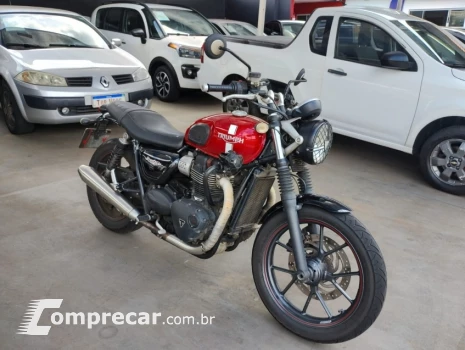 Triumph Street Triple