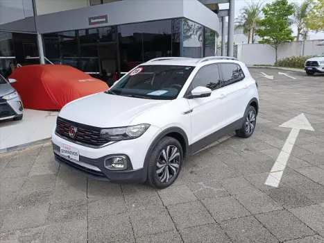 Volkswagen T-CROSS 1.4 250 TSI TOTAL FLEX HIGHLINE AUTOMÁTICO 4 portas