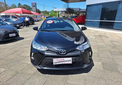 Toyota YARIS 1.5 16V FLEX SEDAN XL MULTIDRIVE 4 portas