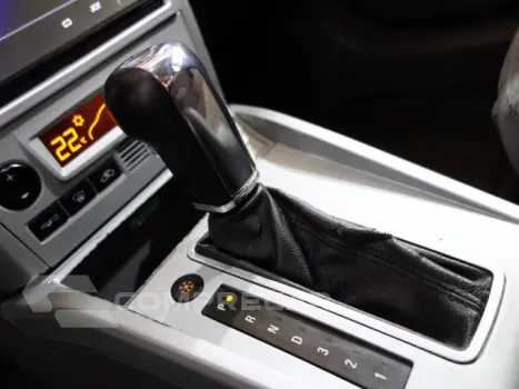 VECTRA SEDAN - 2.0 MPFI ELEGANCE 8V 140CV 4P AUTOMÁTICO