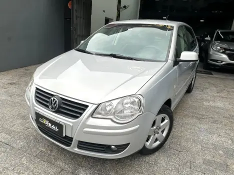 Volkswagen POLO 1.6 MI Sportline 8V 4 portas