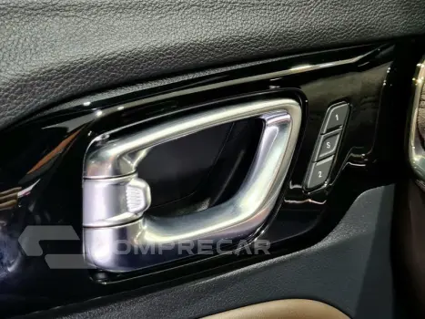 COMMANDER OVERLAND T270 1.3 TB FLEX AUT