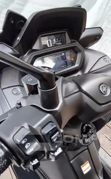 YAMAHA XMAX 250 CONNECTED ABS
