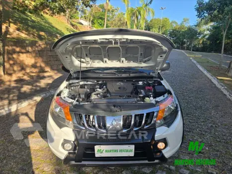 L200 TRITON 2.4 16V TURBO DIESEL OUTDOOR GLS CD 4