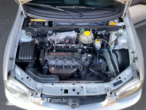 CORSA 1.6 MPFI Classic Sedan 8V