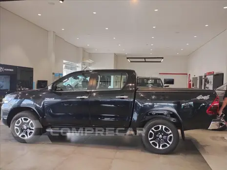 HILUX 2.8 D-4D TURBO DIESEL CD SRX 4X4 AUTOMÁTICO