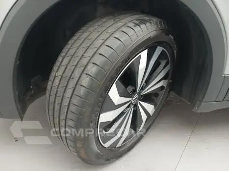 T-CROSS 1.0 200 TSI TOTAL FLEX AUTOMÁTICO