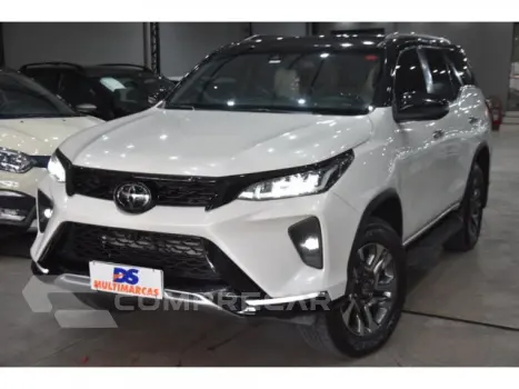 Toyota HILUX SW4 - 2.8 D-4D TURBO DIAMOND 7L AUTOMÁTICO 4 portas