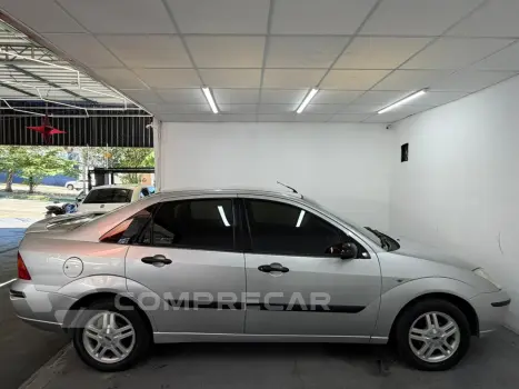 Focus Sedan 2.0 16V/2.0 16V Flex 4p