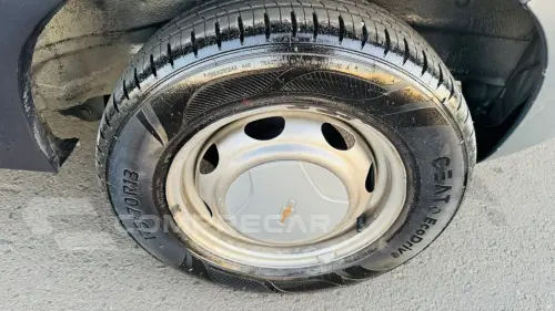 CELTA 1.0 MPFI Life 8V