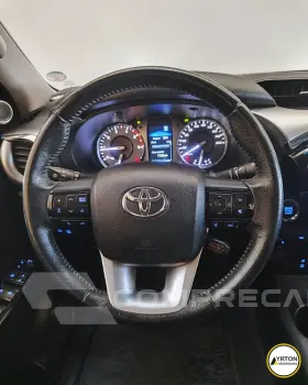 Hilux Caminhonete 2.8 16V SRX 4X4 DIESEL CABINE DUPLA AUTOMÁ