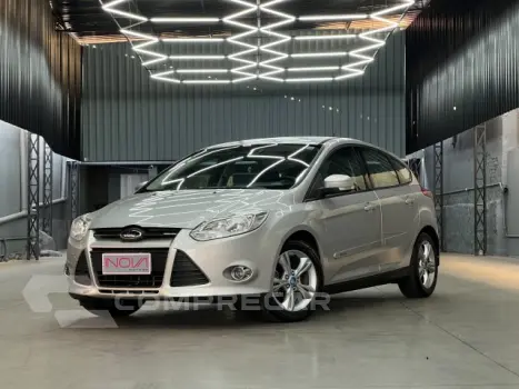 FORD FOCUS HATCH - 1.6 SE 16V 4P POWERSHIFT 4 portas