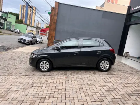 ONIX HATCH LT 1.0 8V FlexPower 5p Mec.