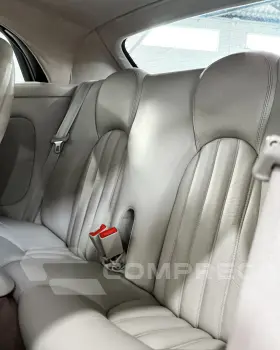 XK8 4.0 Conversível V8 32V