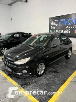 PEUGEOT PEUGEOT 206 1.6 FELINE 16V 4 portas