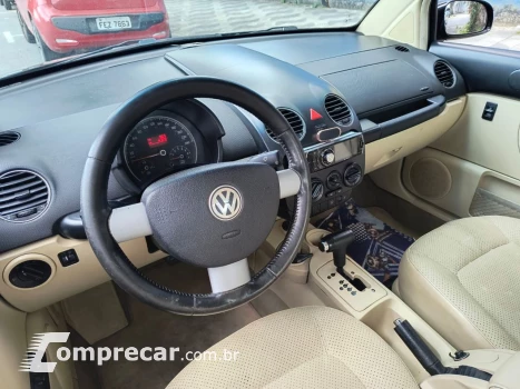 Volkswagen New Beetle 2.0 Mi Mec./Aut. 4 portas