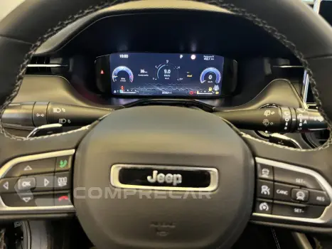 Commander 1.3 16V 4P FLEX T270 LONGITUDE TURBO AUTOMÁTICO AT