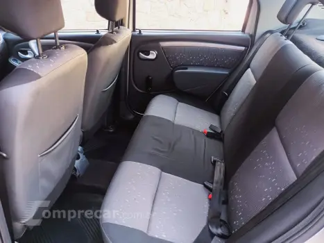 Logan 1.6 Expression 8V Flex 4P Manual