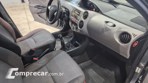ETIOS 1.5 XS Sedan 16V