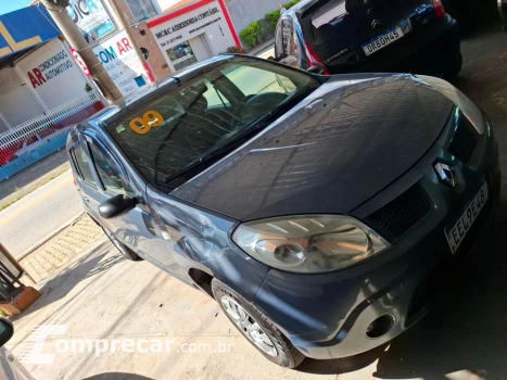 Renault Sandero 1.0 AUTHENTIQUE 16V FLEX 4P MANUAL 4 portas