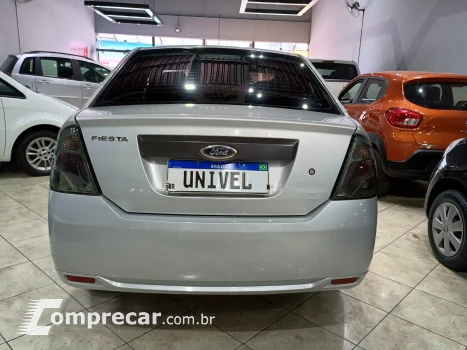Fiesta Sedan 1.0