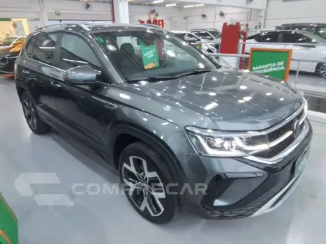 TAOS 1.4 250 TSI TOTAL FLEX HIGHLINE AUTOMÁTICO