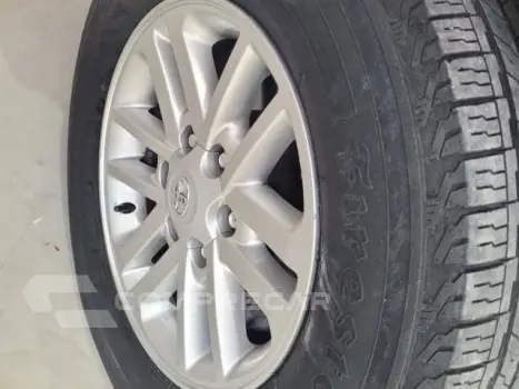 HILUX SW4 - 2.7 SR 4X2 16V 4P MANUAL