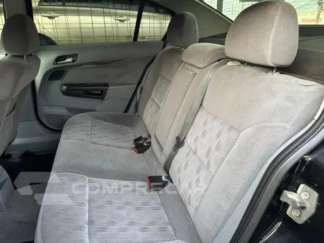 VECTRA 2.0 MPFI Elegance 8V