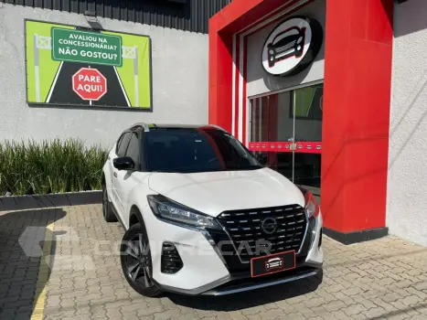 NISSAN KICKS 1.6 16V FLEXSTART EXCLUSIVE XTRONIC 4 portas