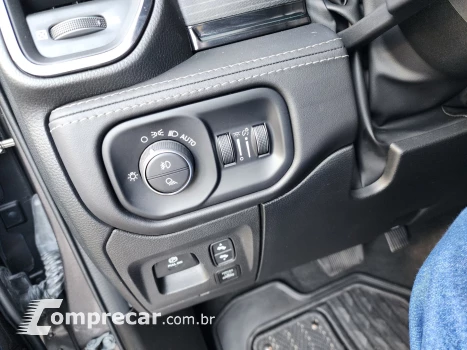 1500 LIMITED 5.7 CD 4x4 Aut.