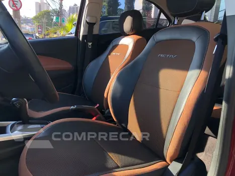 Onix 1.4 Mpfi Activ 8V Flex 4P Automático