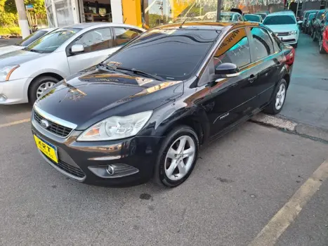 FORD FOCUS 2.0 Sedan 16V 4 portas