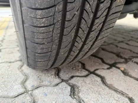 FOCUS HATCH - 1.6 GLX 16V 4P MANUAL