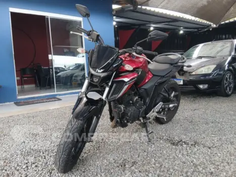 Yamaha FZ25 FAZER ABS - Street