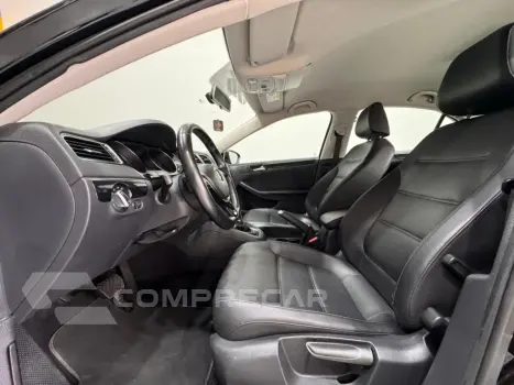 JETTA 2.0 TSI HIGHLINE 211CV GASOLINA 4P TIPTRONIC