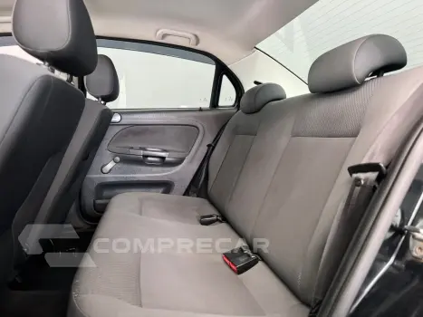 VOYAGE 1.0 MI 8V FLEX 4P MANUAL