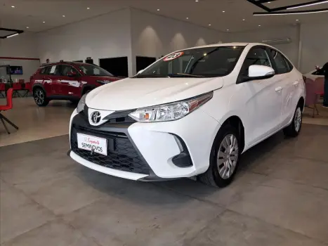 Toyota YARIS 1.5 16V FLEX SEDAN XL LIVE MULTIDRIVE 4 portas