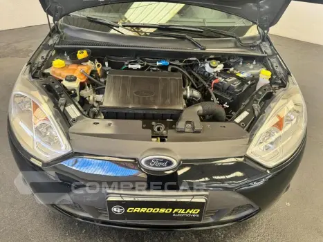 FIESTA 1.6 SE SEDAN 8V FLEX 4P MANUAL