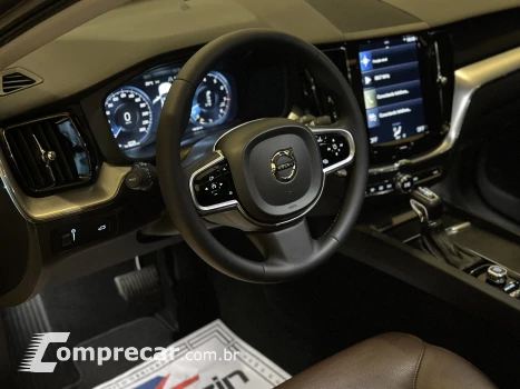 XC40 2.0 T5 Momentum AWD Geartronic