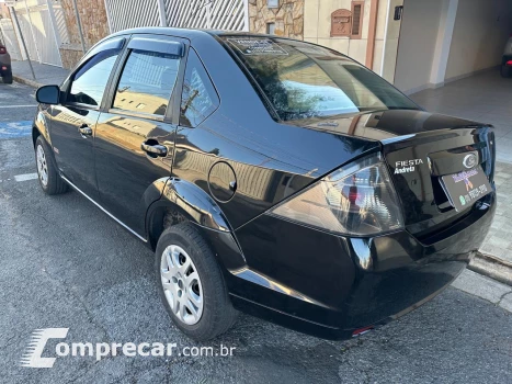 FIESTA 1.6 Rocam Sedan 8V