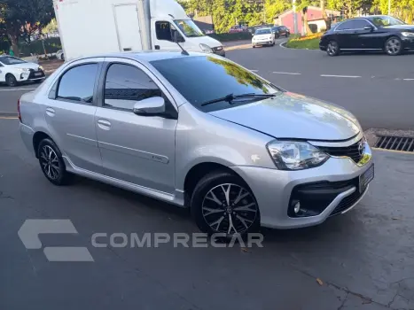 Toyota ETIOS 1.5 XLS Sedan 16V 4 portas