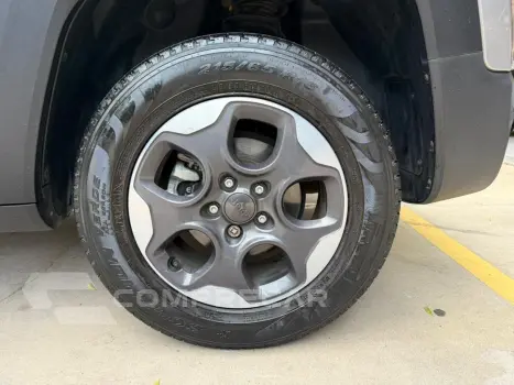 Renegade 1.8 16V Flex 4P Automático